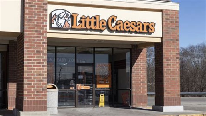 Does Little Caesars have any dessert?