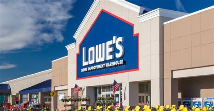 Does Lowes give a senior discount?