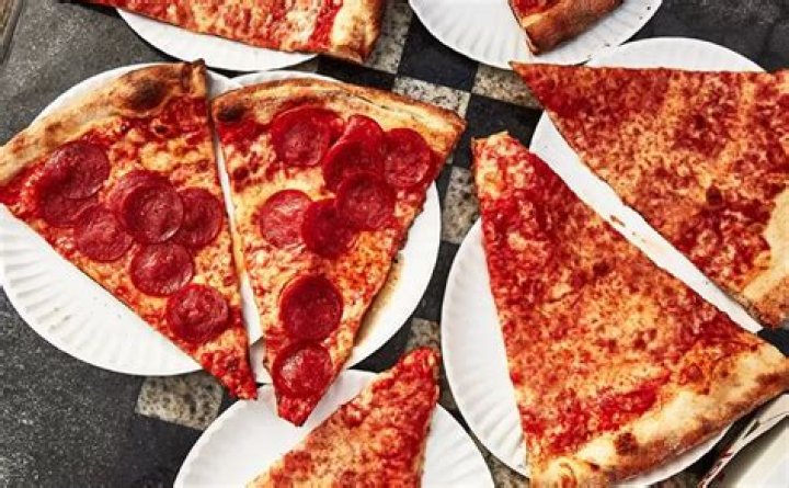 How many slices of pizza should I eat on a diet?